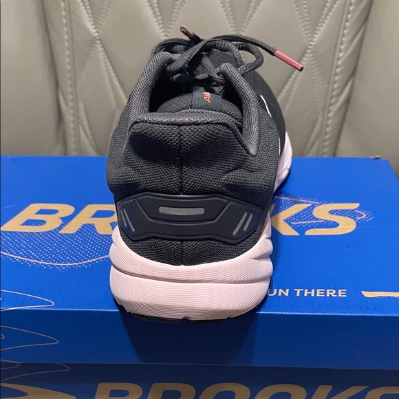Brooks Women's Anthem 6 Sneakers - Black and Pink - Picture 7 of 8